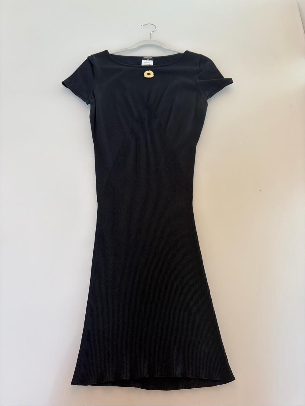 Classic CHANEL Black Short-Sleeve Knit Dress authentic